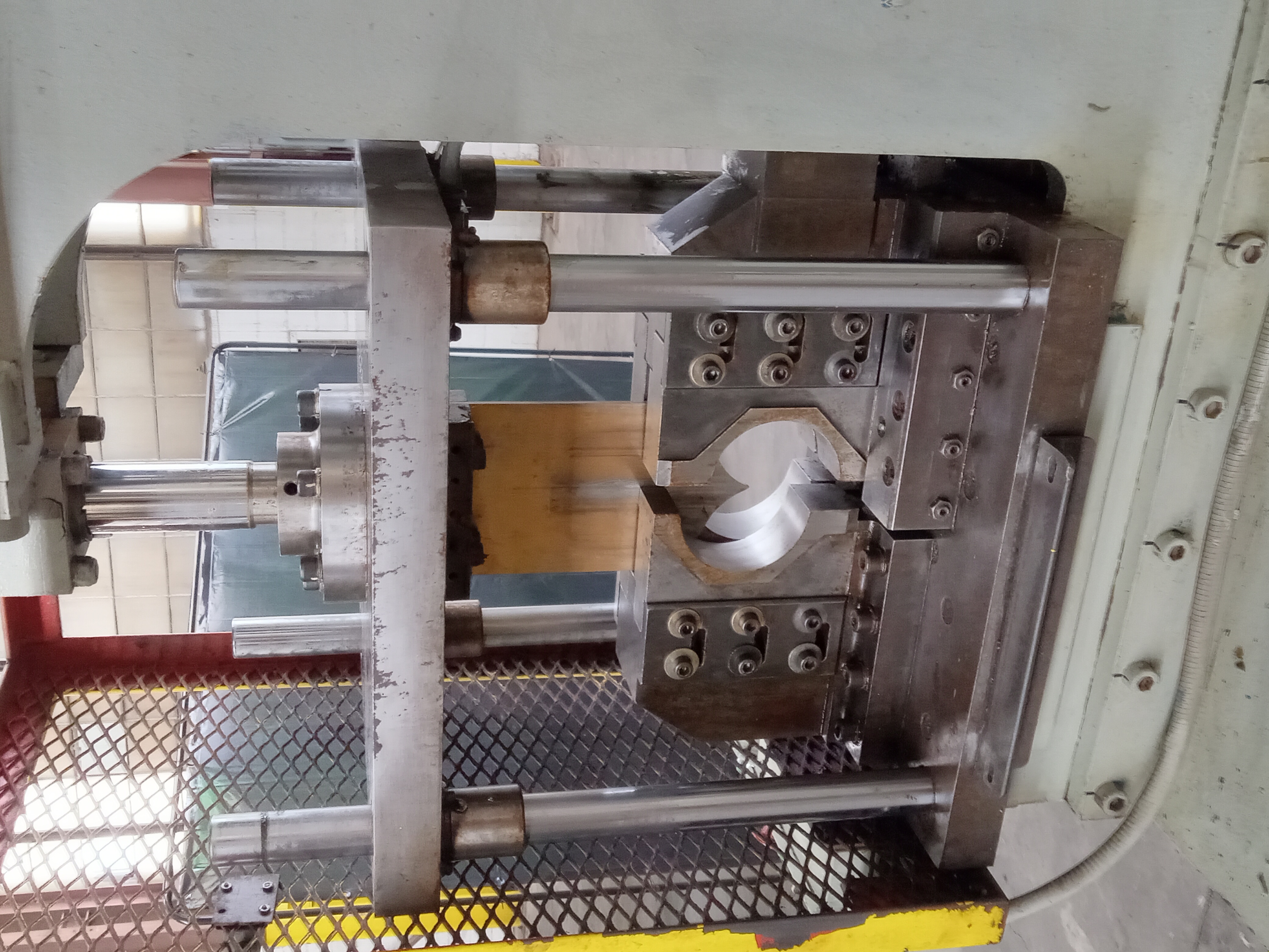 AM21005- Custom Tube Shear