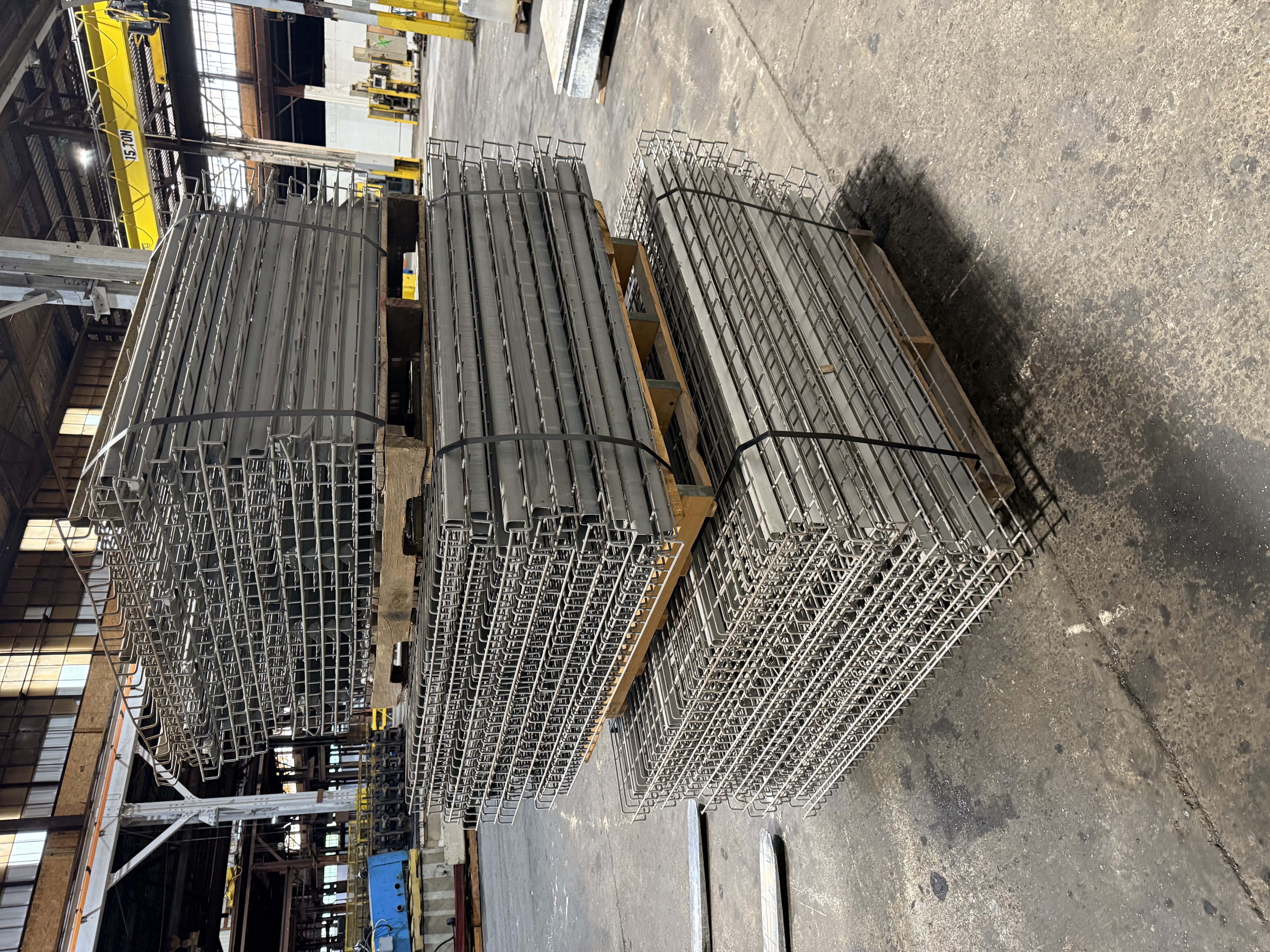 AM24366- Wire Decking