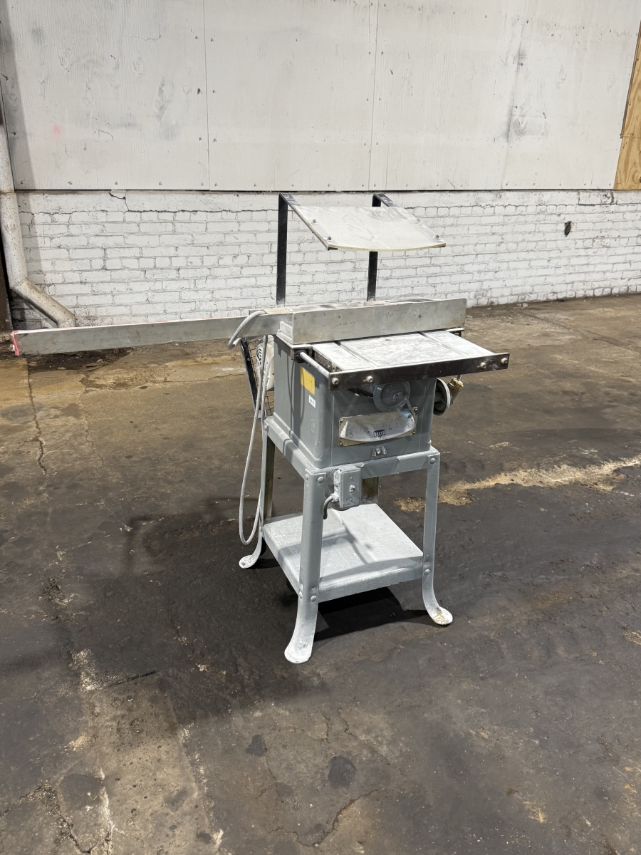 AM24420- Delta Table Saw