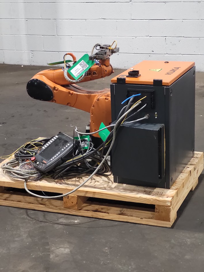 Kuka KR6R900 C4SR Robot & Control